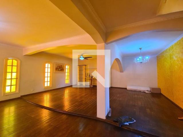 Casa aluguel em Região Imediata de São Paulo, Região Metropolitana de São Paulo