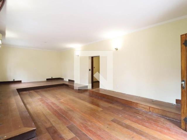 Casa aluguel em Região Imediata de São Paulo, Região Metropolitana de São Paulo