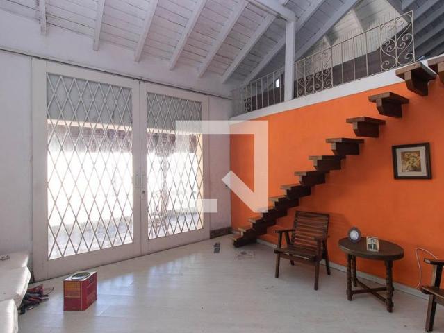 Casa aluguel em Região Imediata de São Paulo, Região Metropolitana de São Paulo