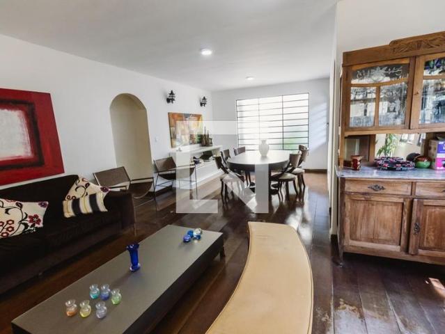 Casa aluguel em Região Imediata de São Paulo, Região Metropolitana de São Paulo