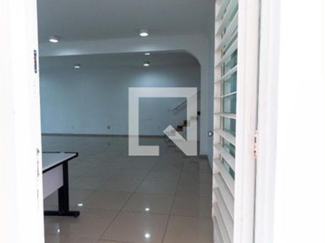 Casa aluguel em Região Imediata de São Paulo, Região Metropolitana de São Paulo
