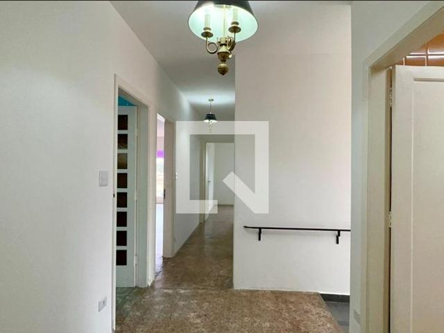 Casa aluguel em Região Imediata de São Paulo, Região Metropolitana de São Paulo