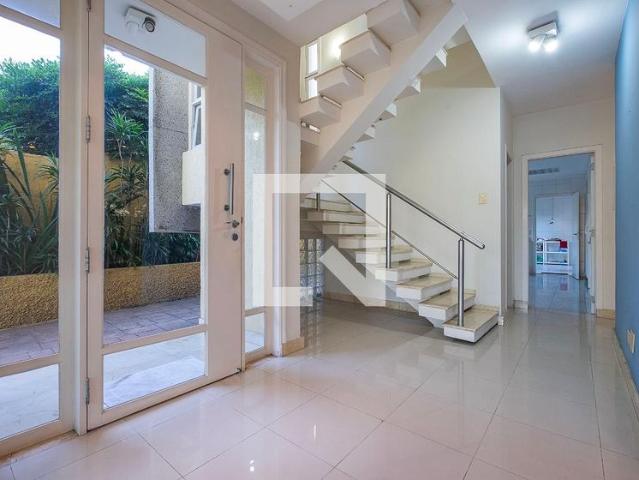 Casa aluguel em Região Imediata de São Paulo, Região Metropolitana de São Paulo