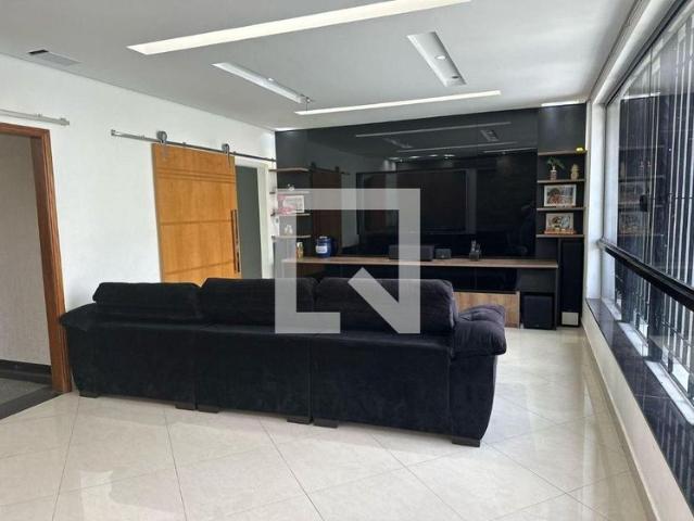 Casa aluguel em Região Imediata de São Paulo, Região Metropolitana de São Paulo