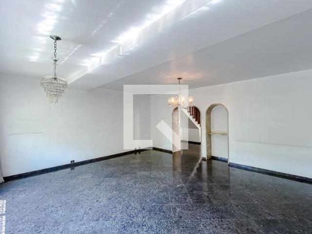 Casa aluguel em Região Imediata de São Paulo, Região Metropolitana de São Paulo