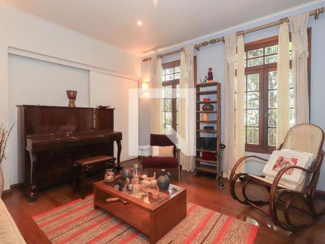 Casa aluguel em Região Imediata de São Paulo, Região Metropolitana de São Paulo