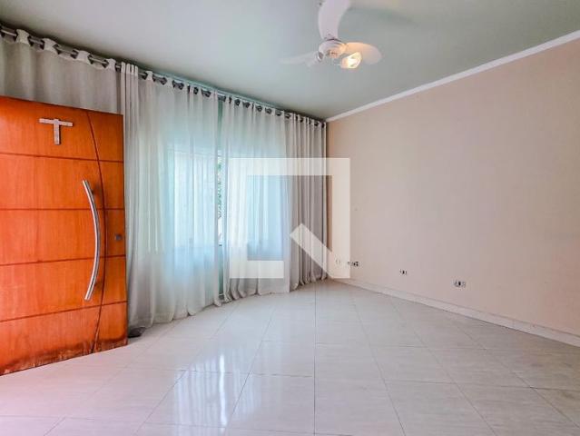Casa aluguel em Região Imediata de São Paulo, Região Metropolitana de São Paulo