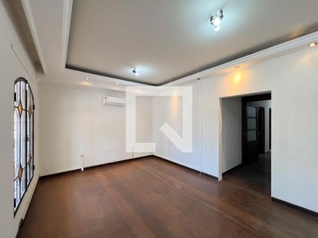 Casa aluguel em Valinhos