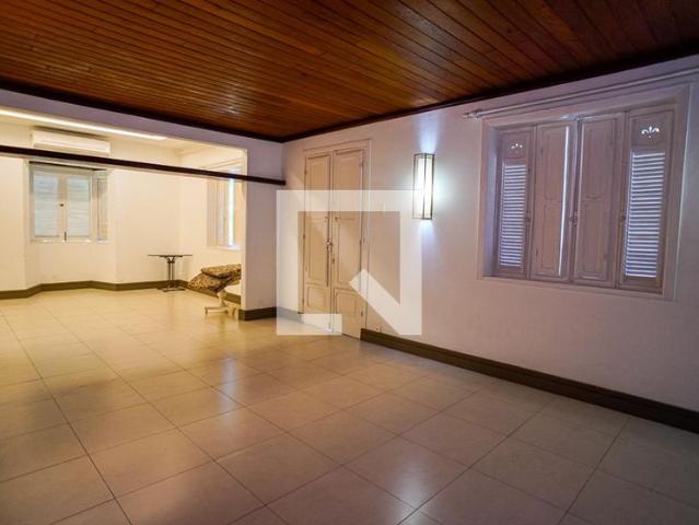 Casa aluguel em Região Geográfica Imediata do Rio de Janeiro, Região Metropolitana do Rio de Janeiro