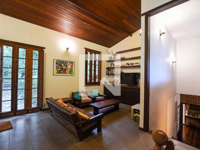 Casa venda em Região Geográfica Imediata do Rio de Janeiro, Região Metropolitana do Rio de Janeiro