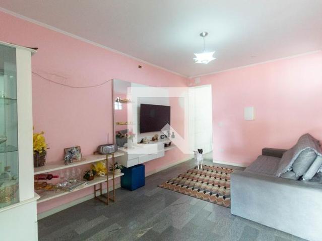 Casa aluguel em Região Imediata de São Paulo, Região Metropolitana de São Paulo