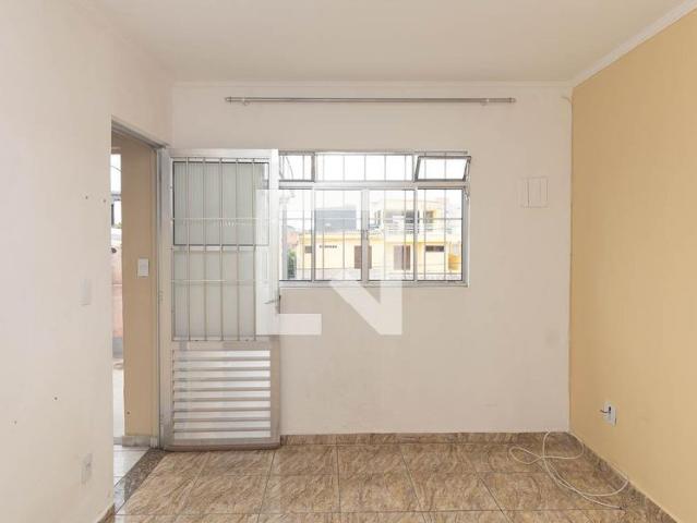 Casa aluguel em Vila Sabrina, São Paulo
