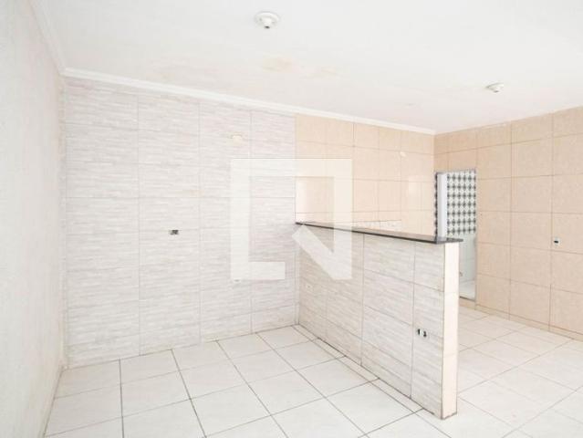 Casa aluguel em Vila Sabrina, São Paulo
