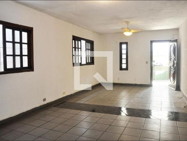 Casa aluguel em Região Imediata de São Paulo, Região Metropolitana de São Paulo