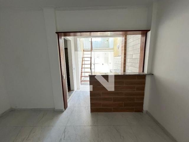 Casa aluguel em Região Geográfica Imediata do Rio de Janeiro, Região Metropolitana do Rio de Janeiro