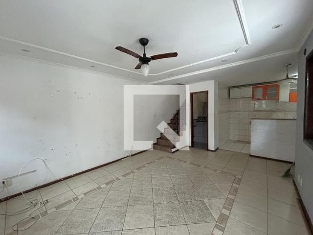Casa aluguel em Região Geográfica Imediata do Rio de Janeiro, Região Metropolitana do Rio de Janeiro