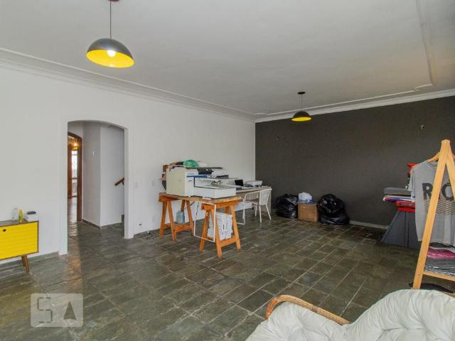 Casa aluguel em Região Geográfica Imediata do Rio de Janeiro, Região Metropolitana do Rio de Janeiro
