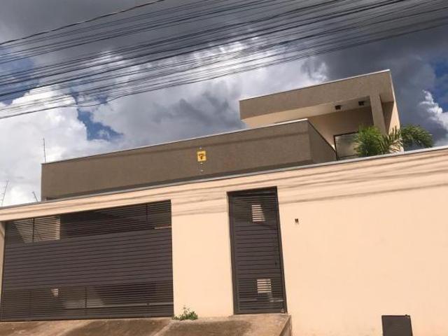 Casa venda em Região Geográfica Imediata de Águas Lindas de Goiás, Região Integrada de Desenvolvimento do Distrito Federal e Entorno