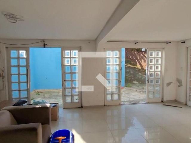 Casa aluguel em Região Imediata de São Paulo, Região Metropolitana de São Paulo