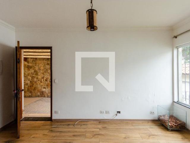 Casa aluguel em Região Imediata de São Paulo, Região Metropolitana de São Paulo
