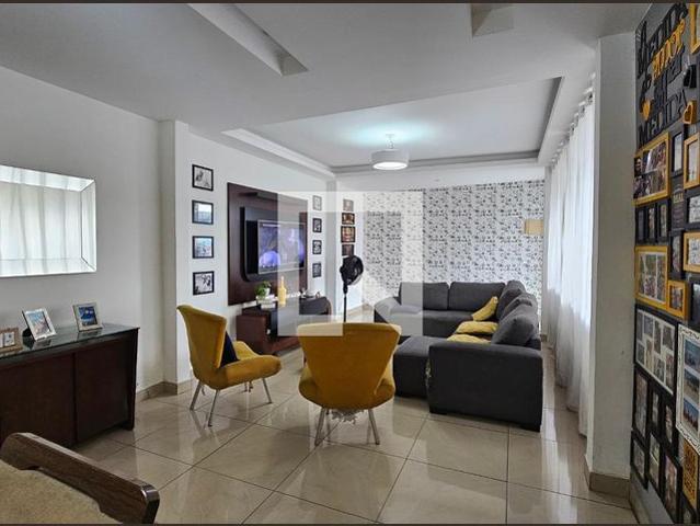 Casa aluguel em Região Geográfica Imediata do Rio de Janeiro, Região Metropolitana do Rio de Janeiro