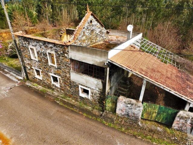 Casa venda em Sarzedas de São Pedro, Castanheira De Pêra