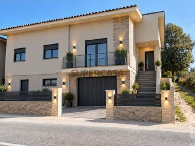 Casa venda em Lagos da Beira, Lagos da Beira e Lajeosa