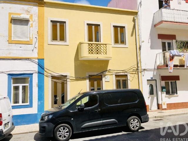Vivenda venda em Pederneira, Leiria