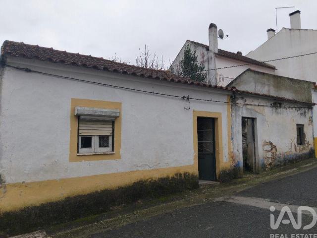 Vivenda venda em Rio Maior, Santarém