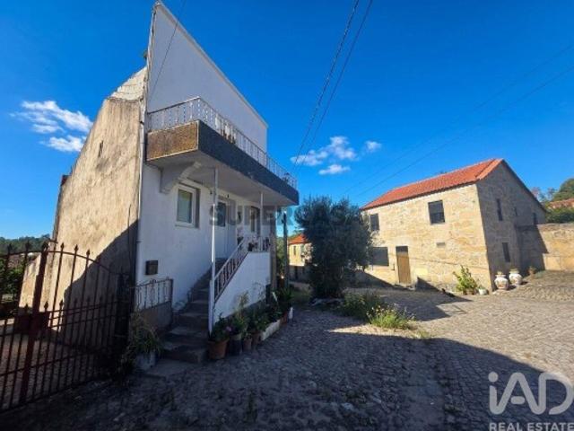 Casa venda em Mourilhe, Viseu