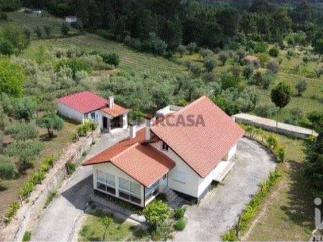 Casa venda em Mourilhe, Viseu