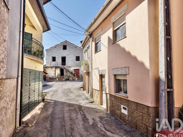 Vivenda venda em Bairro Dona Maria do Céu Mendes, Viseu