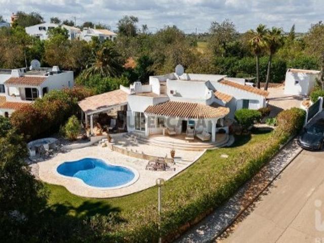 Casa venda em Albufeira e Olhos de Água, Albufeira