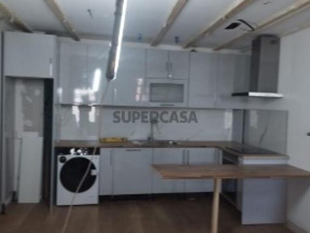 Casa venda em Castelo Branco, Vila Do Carvalho