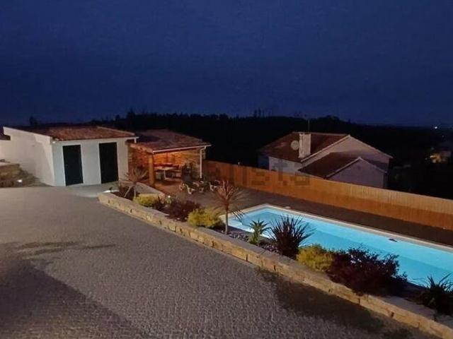 Vivenda venda em Colmeias e Memória, Leiria