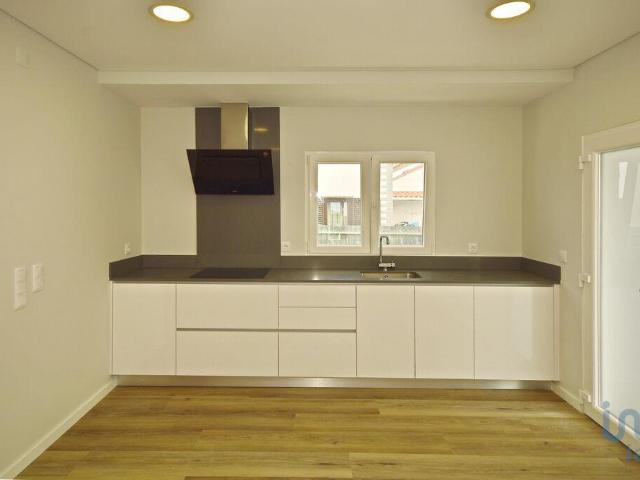 Vivenda venda em Fernão Ferro