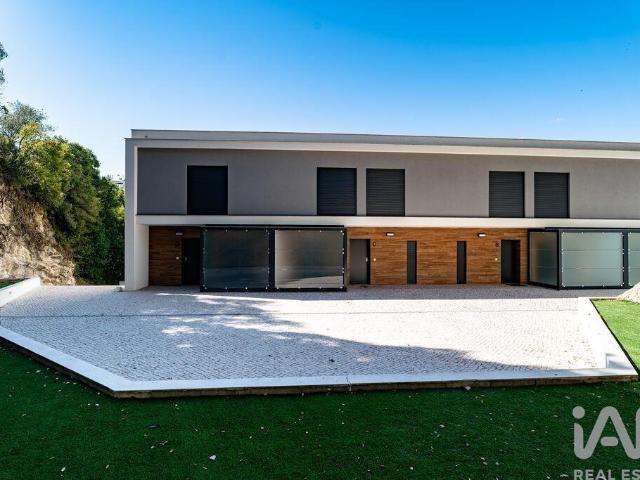 Vivenda venda em Urbanização da Encosta, Leiria