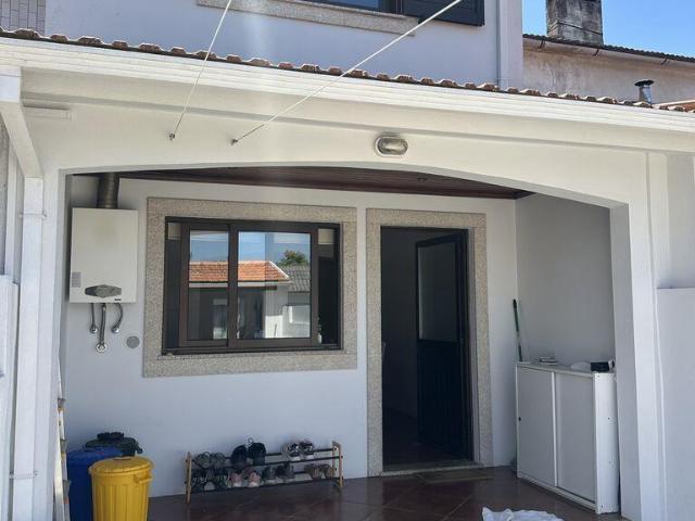 Vivenda venda em Glória, Vilar