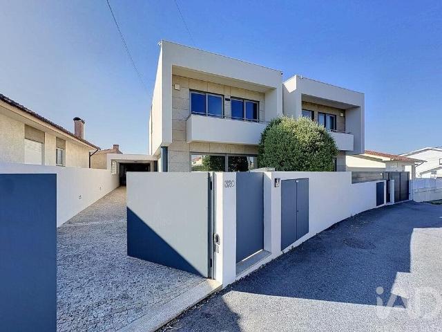 Vivenda venda em São Félix da Marinha, Vila Nova de Gaia