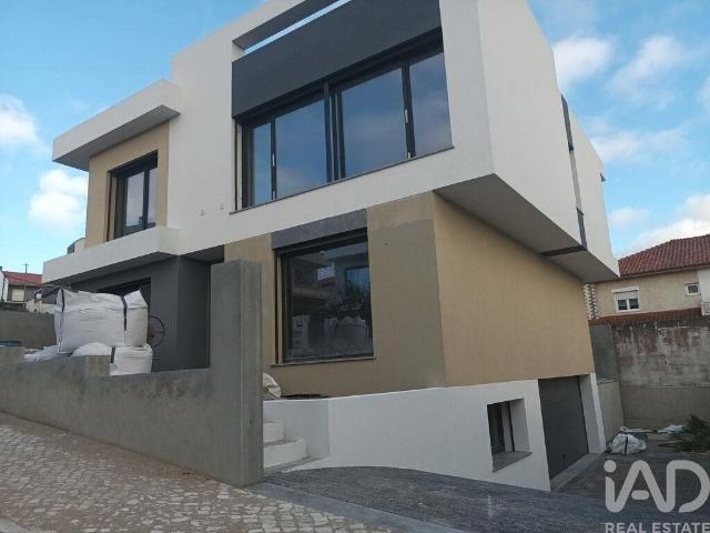 Vivenda venda em Arneiro das Milhariças, Santarém