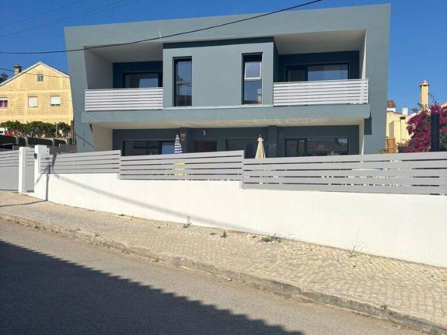 Vivenda venda em Vale de Cavala, Almada