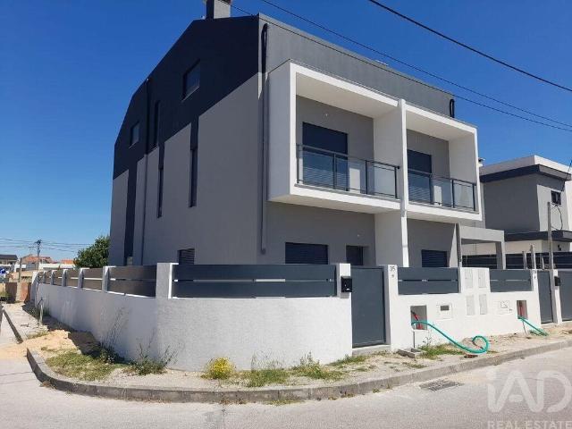 Vivenda venda em Fernão Ferro, Seixal