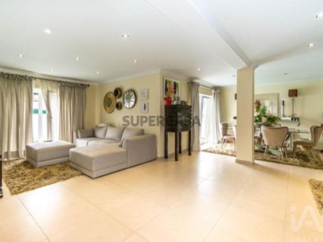 Casa venda em Pederneira, Leiria