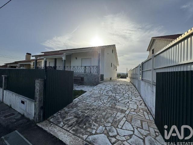 Vivenda venda em Tomar (São João Baptista) e Santa Maria dos Olivais, Tomar