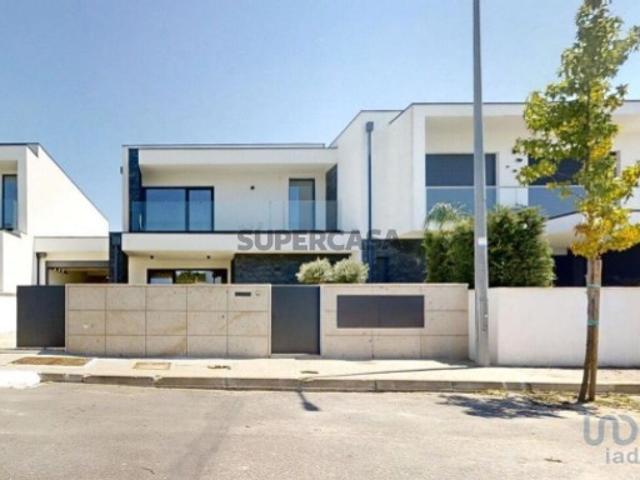 Casa venda em Vila Verde, Estrada