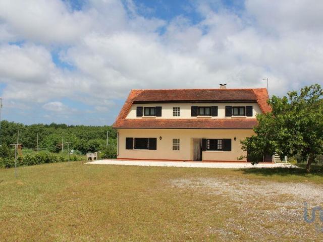 Vivenda venda em Pederneira, Famalicão