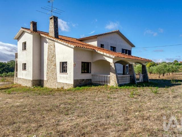 Vivenda venda em Tomar (São João Baptista) e Santa Maria dos Olivais, Tomar
