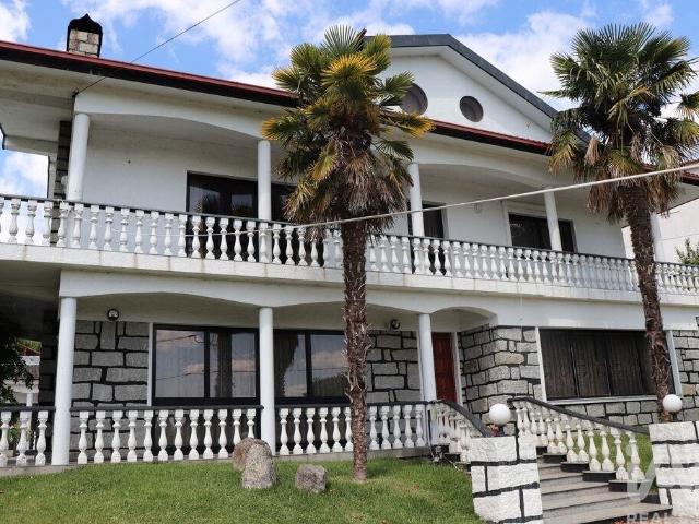 Vivenda venda em Adoufe e Vilarinho de Samardã, Vila Real