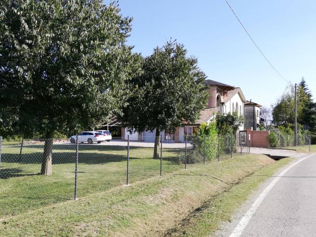 Villa Indipendente in vendita a Argenta, Reggio Emilia