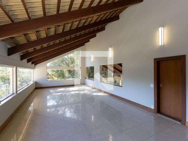 Casa aluguel em Região Geográfica Imediata de Belo Horizonte, Região Metropolitana de Belo Horizonte